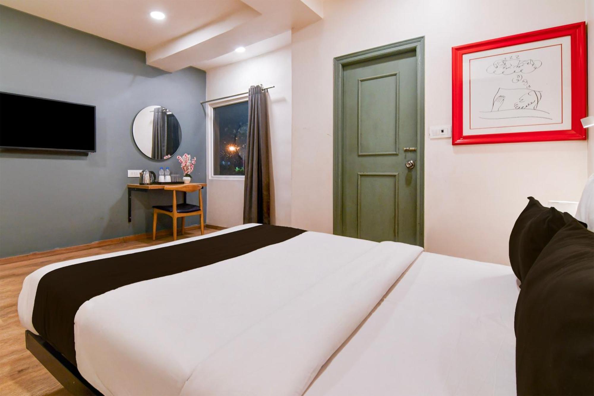 Super Townhouse Vip Road Formerly The Sky Kolkata Eksteriør bilde