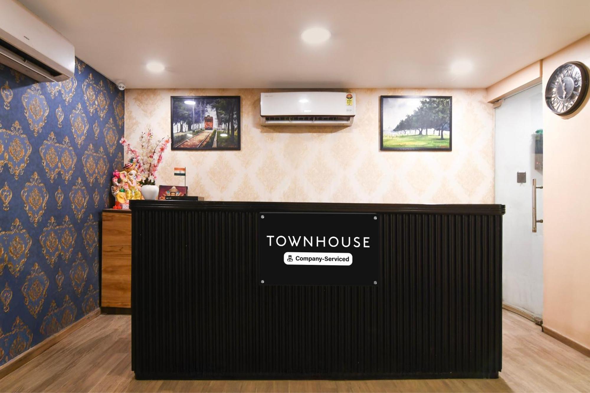Super Townhouse Vip Road Formerly The Sky Kolkata Eksteriør bilde